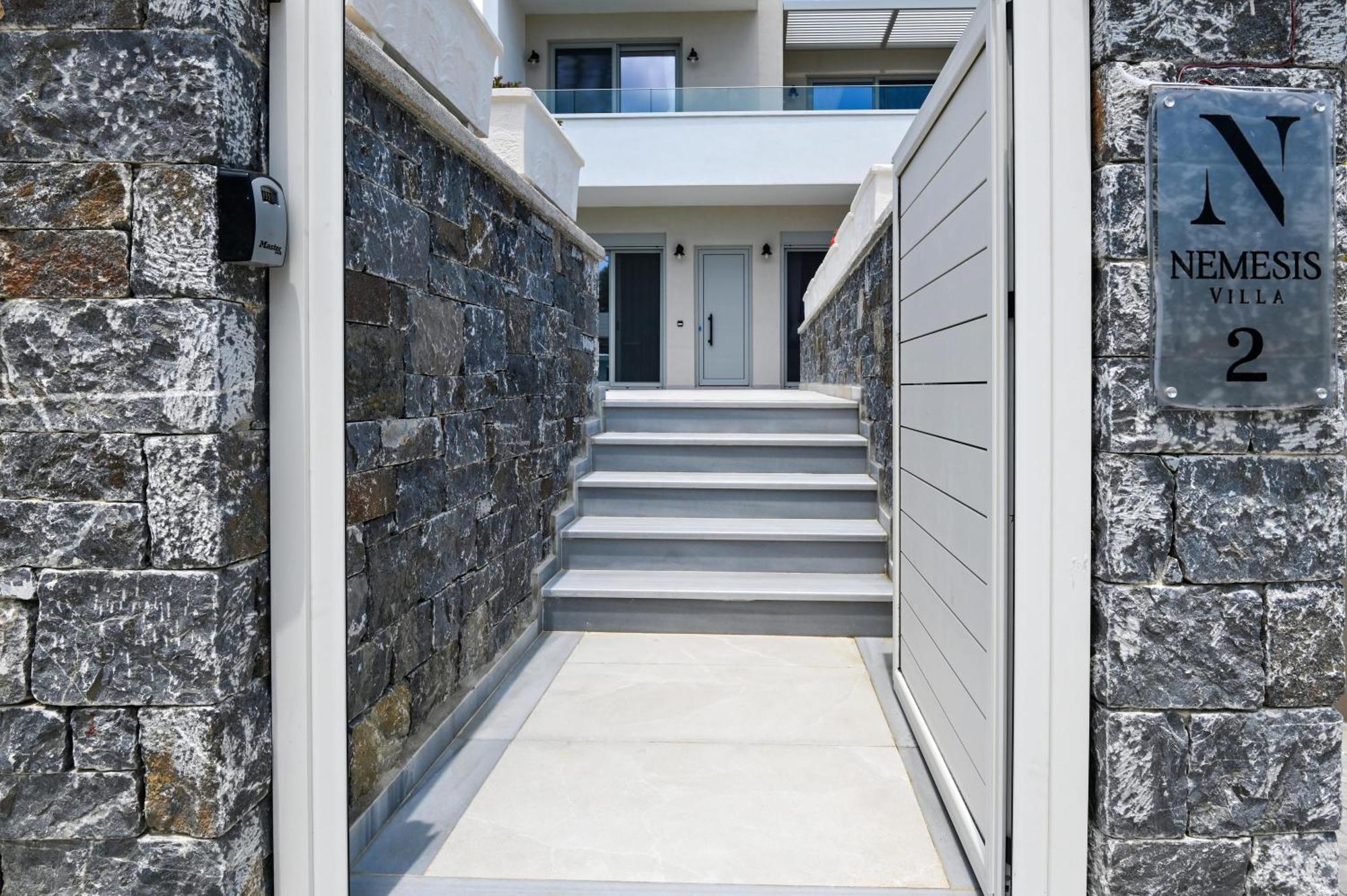 Nemesis Villas 普拉基亚斯 外观 照片
